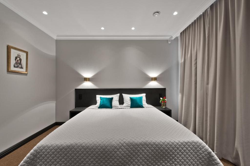 Superior Double Room with Sofa room - Image 1