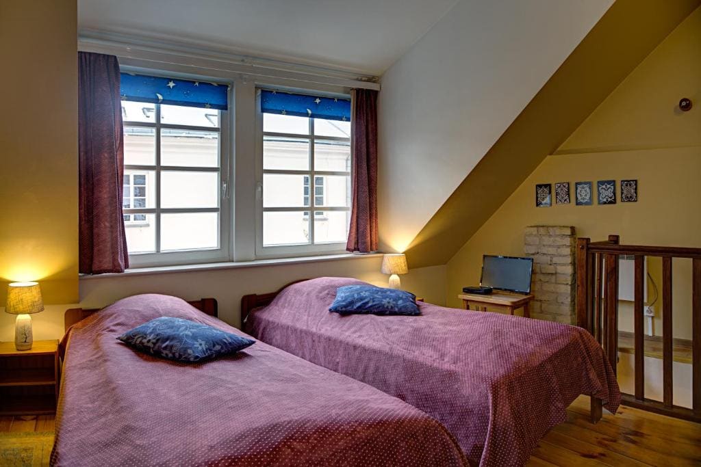 Superior Triple Room room - Image 3