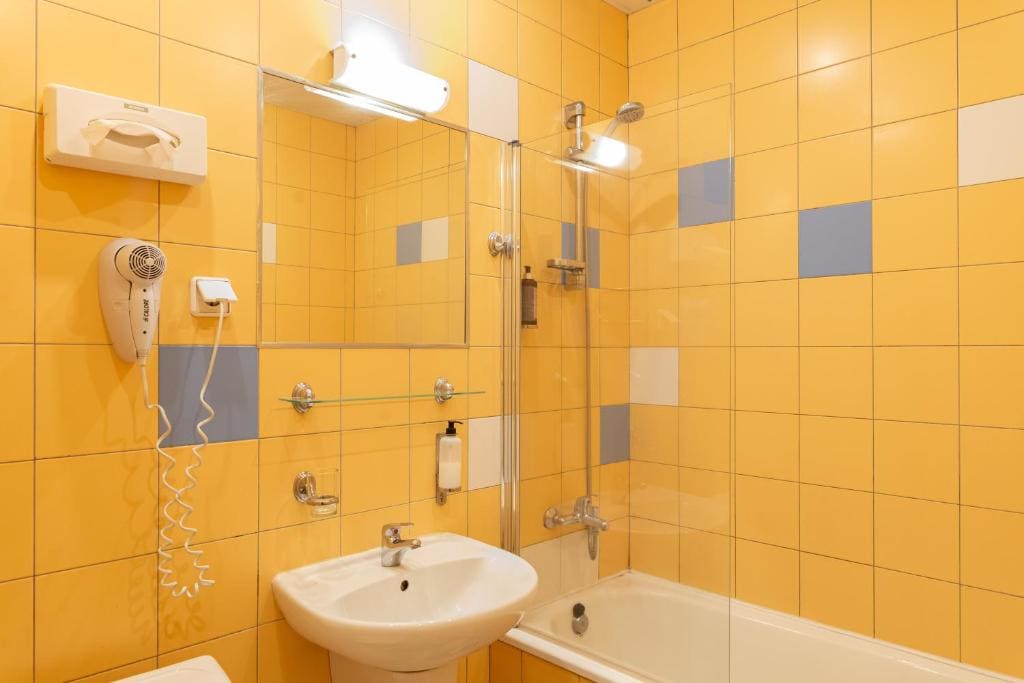 Superior Double Room room - Image 2