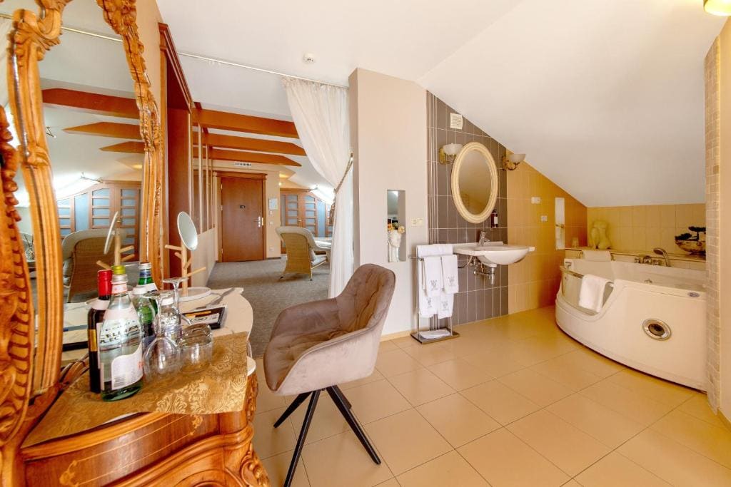 Standard Double Room room - Image 2