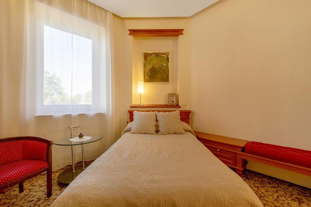 Standard Single Room room - Image 3