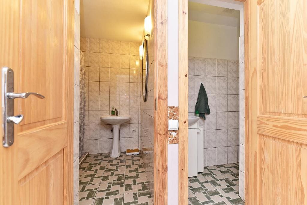 Superior Quadruple Room room - Image 2