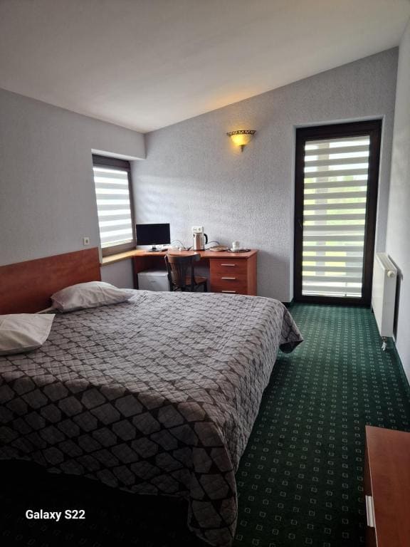 Double or Twin Room with Private Bathroom room - Image 1