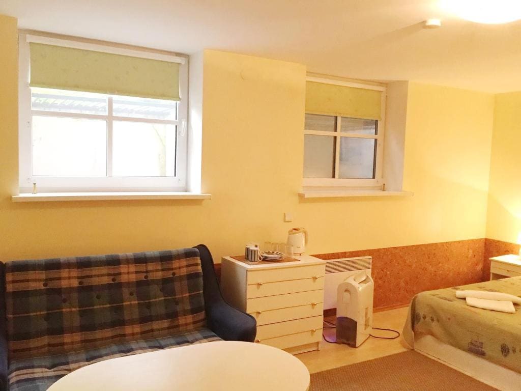 Apartment - Lower Ground Floor room - Image 2