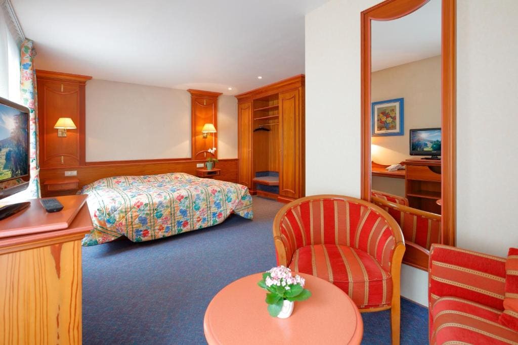 Superior Double Room room - Image 3