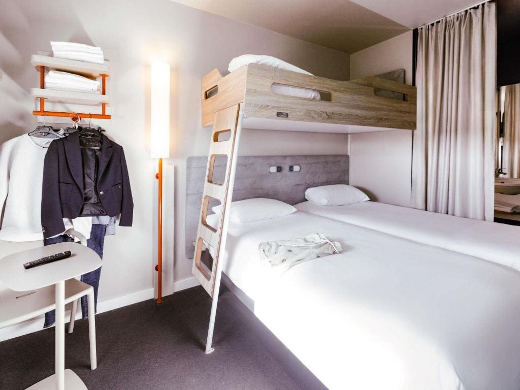 Standard Double Room with Bunk Bed room - Image 3