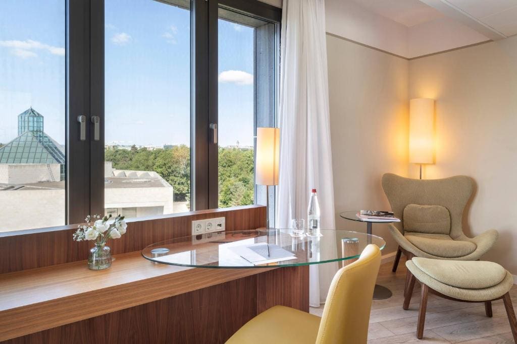 The Level Premium Room with City View and Executive Lounge Access room - Image 1