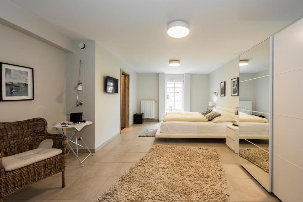 Junior Suite with Balcony room - Image 3