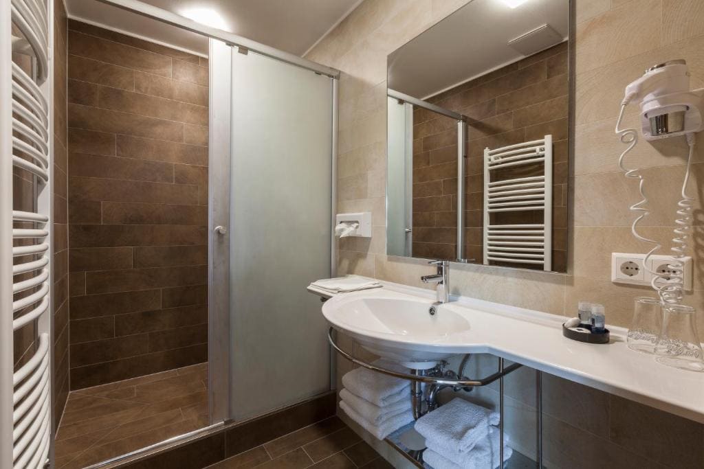 Deluxe Double Room room - Image 3