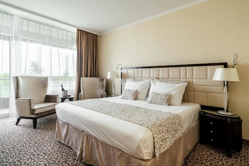 Classic Double or Twin Room with Sea Wellness SPA Access room - Image 1