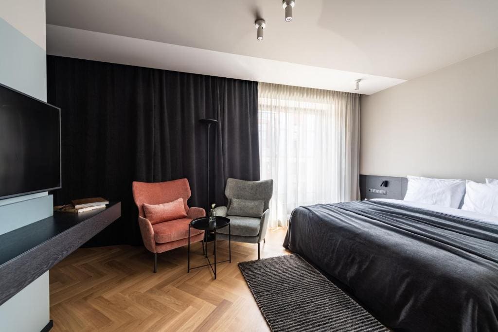 Superior Double Room room - Image 3