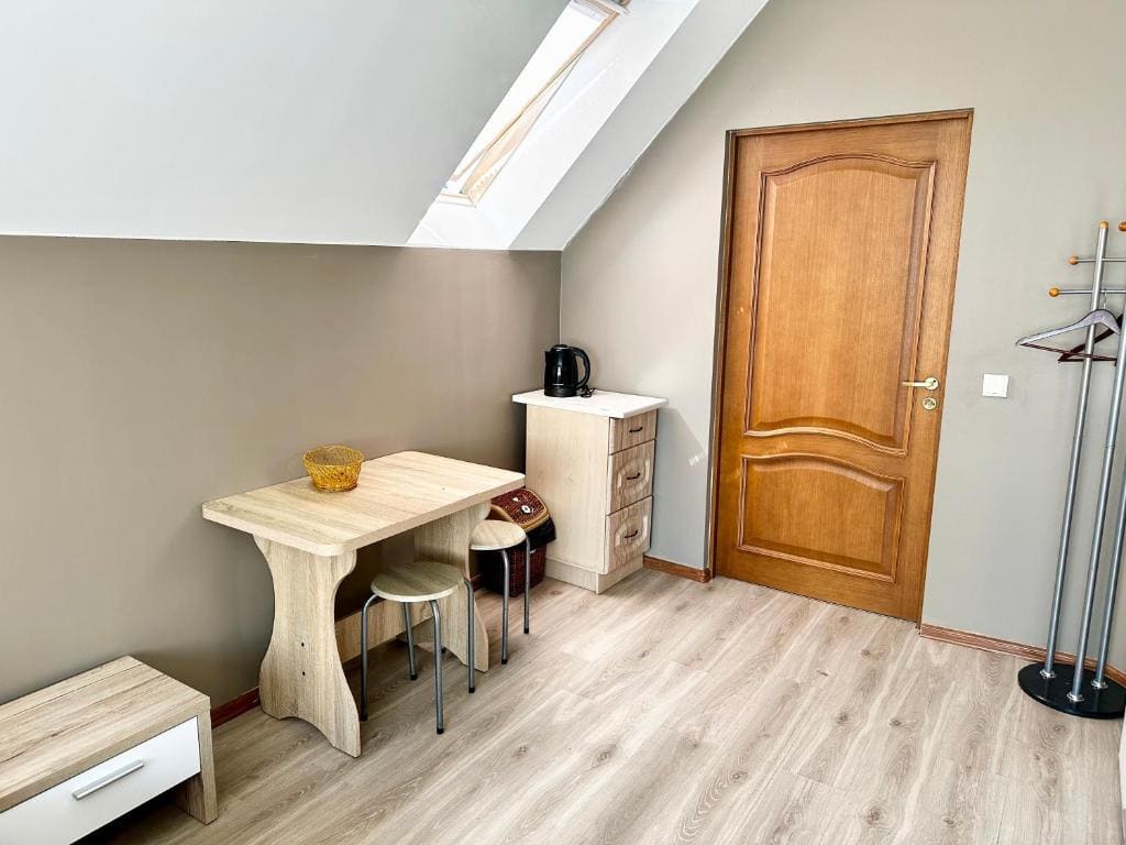 Budget Triple Room with Private External Bathroom room - Image 3