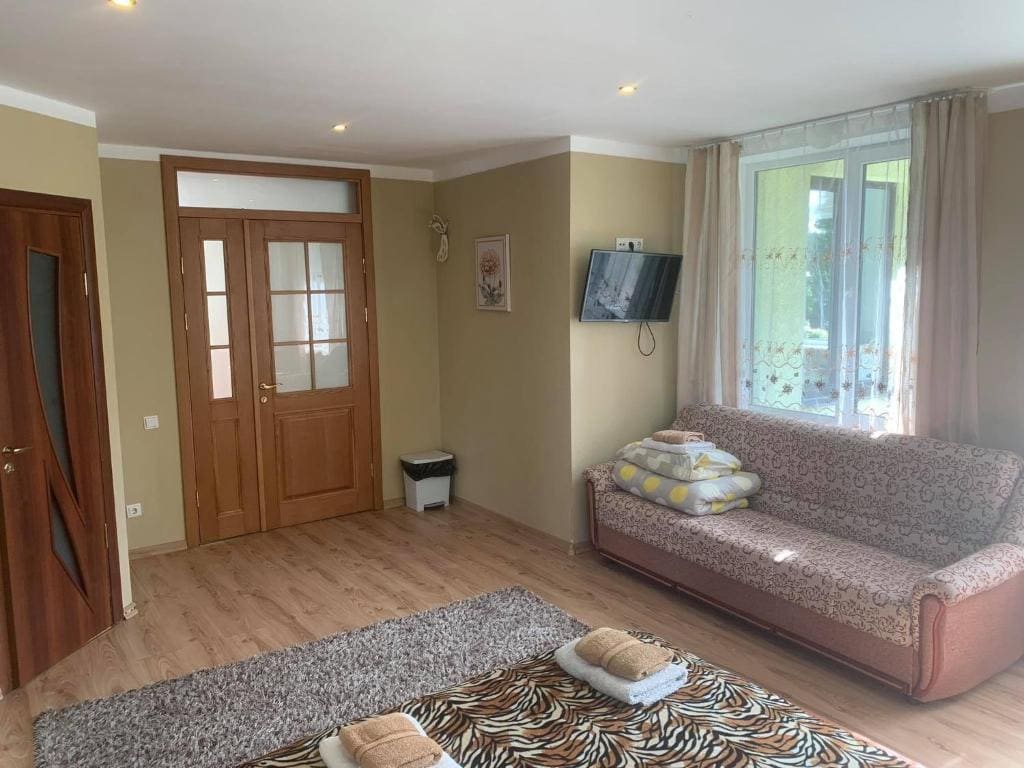 Double Room with Private External Bathroom room - Image 2