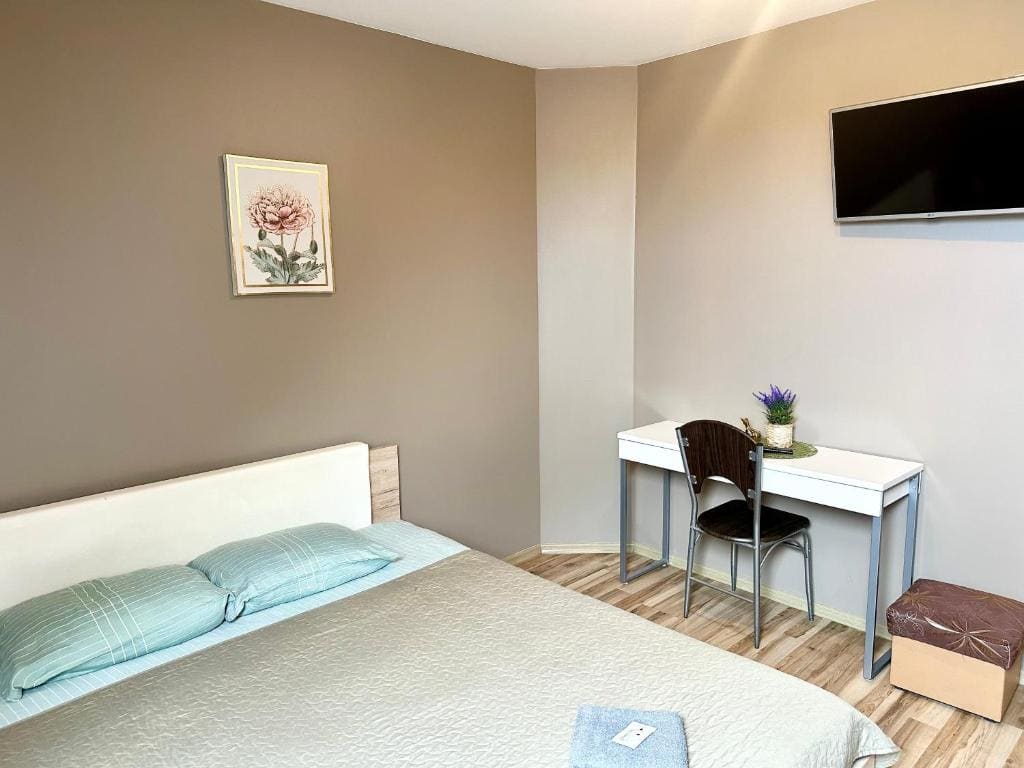 Economy Double Room room - Image 3