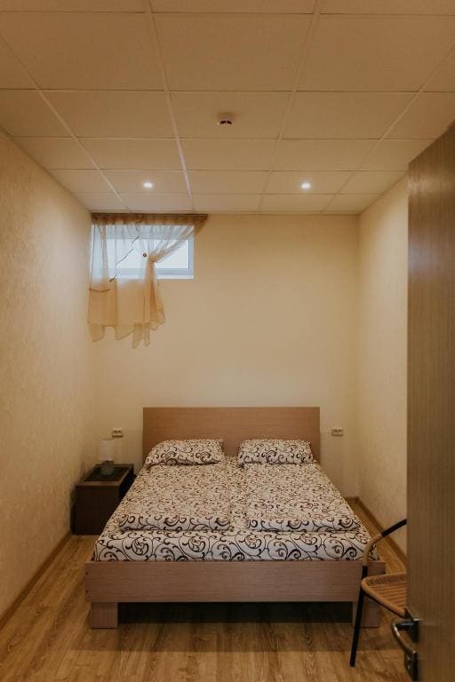 Small Single Room room - Image 3