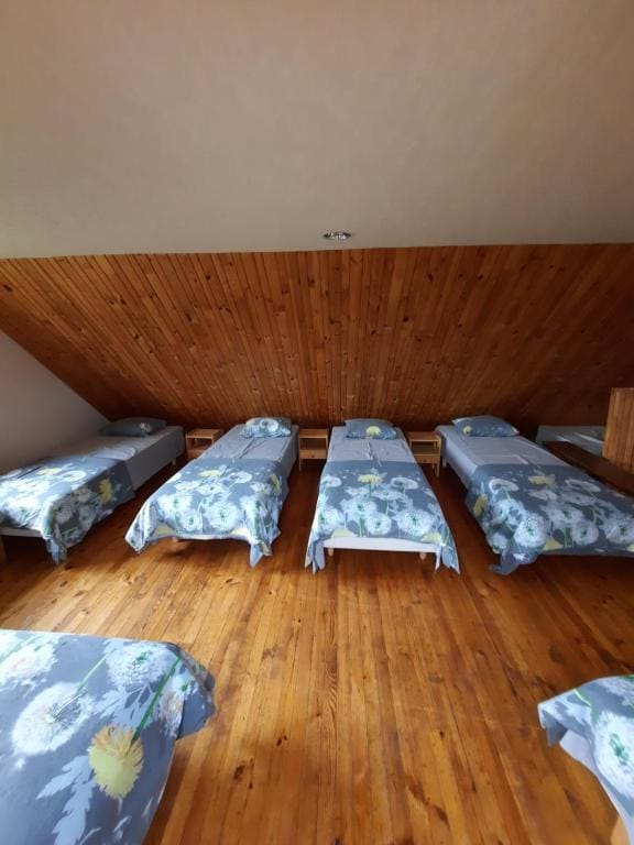 Mixed Dormitory Room room - Image 3