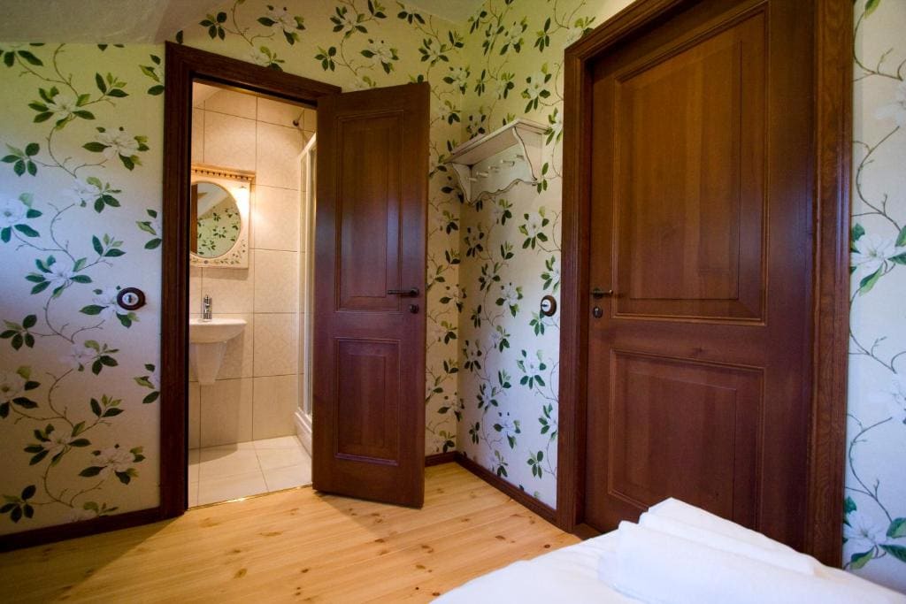 Budget Twin Room room - Image 1