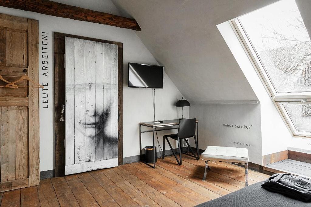 Standard Double Room room - Image 2