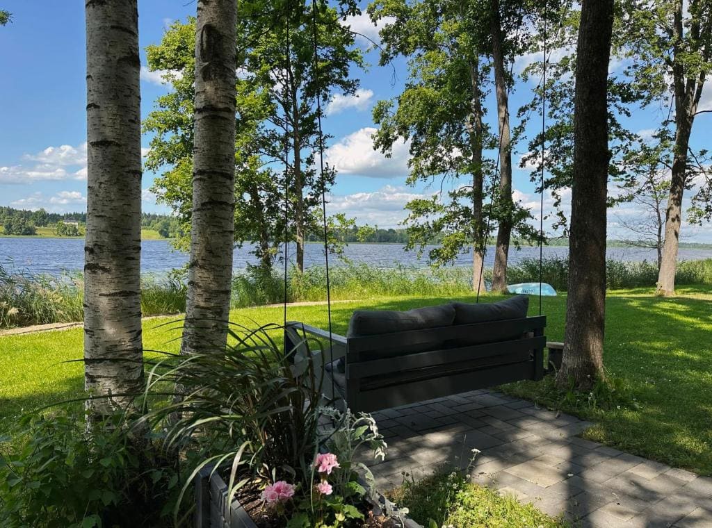 Double Room with Lake View room - Image 1