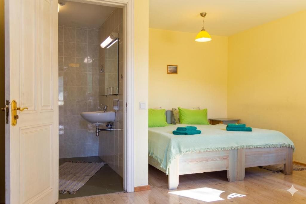 Quadruple Room room - Image 3