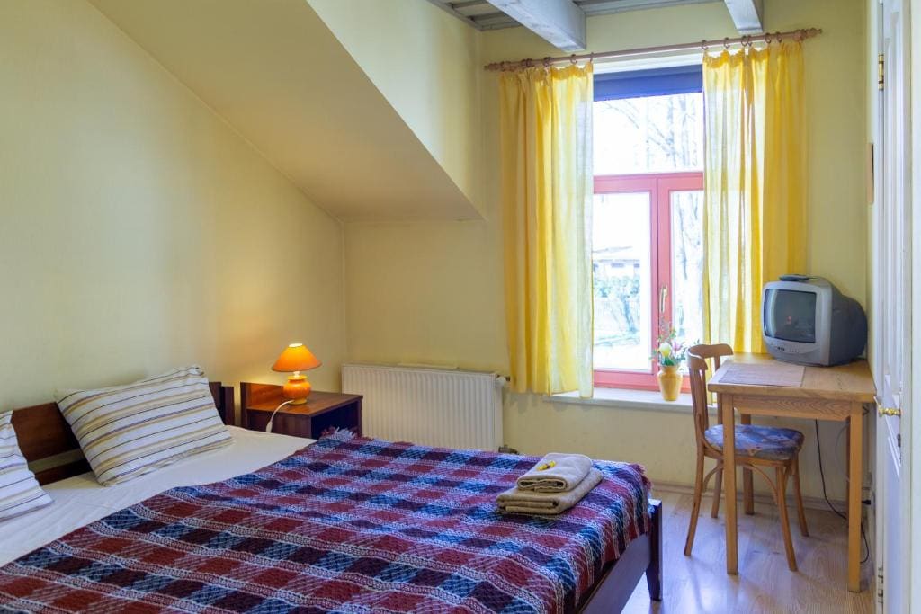 Standard Double or Twin Room room - Image 3