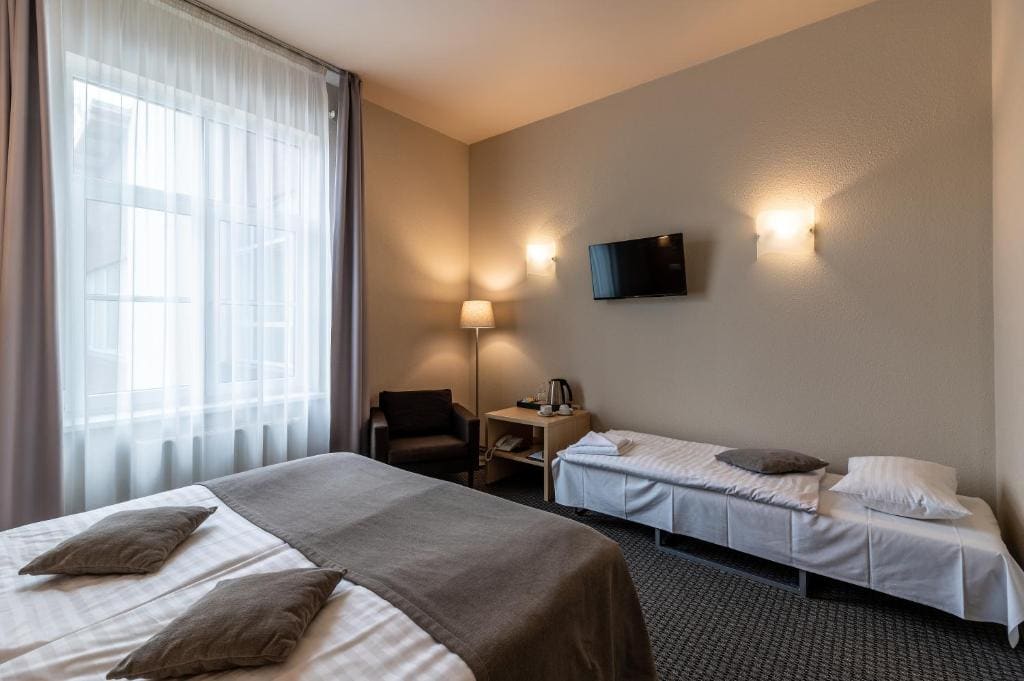 Standard Twin Room room - Image 2