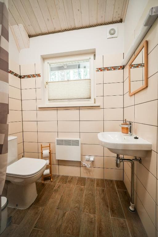 Three-Bedroom House room - Image 3