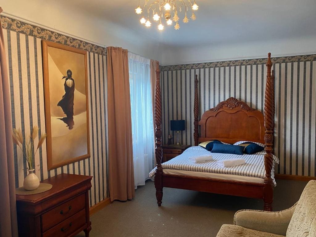 Deluxe Double or Twin Room room - Image 1