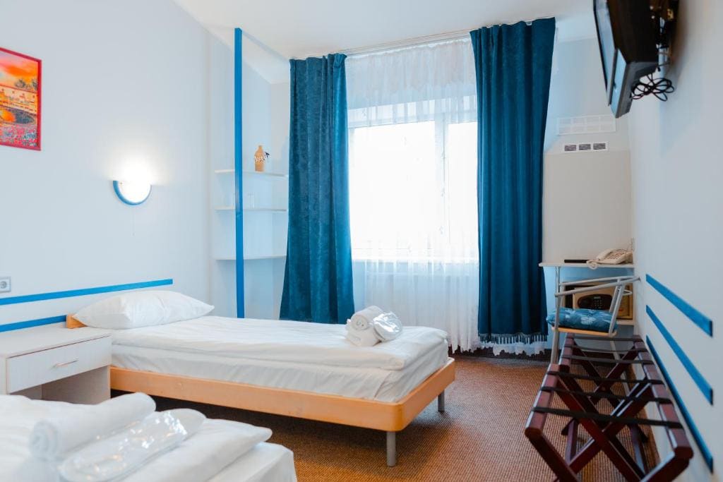 Deluxe Twin Room room - Image 2