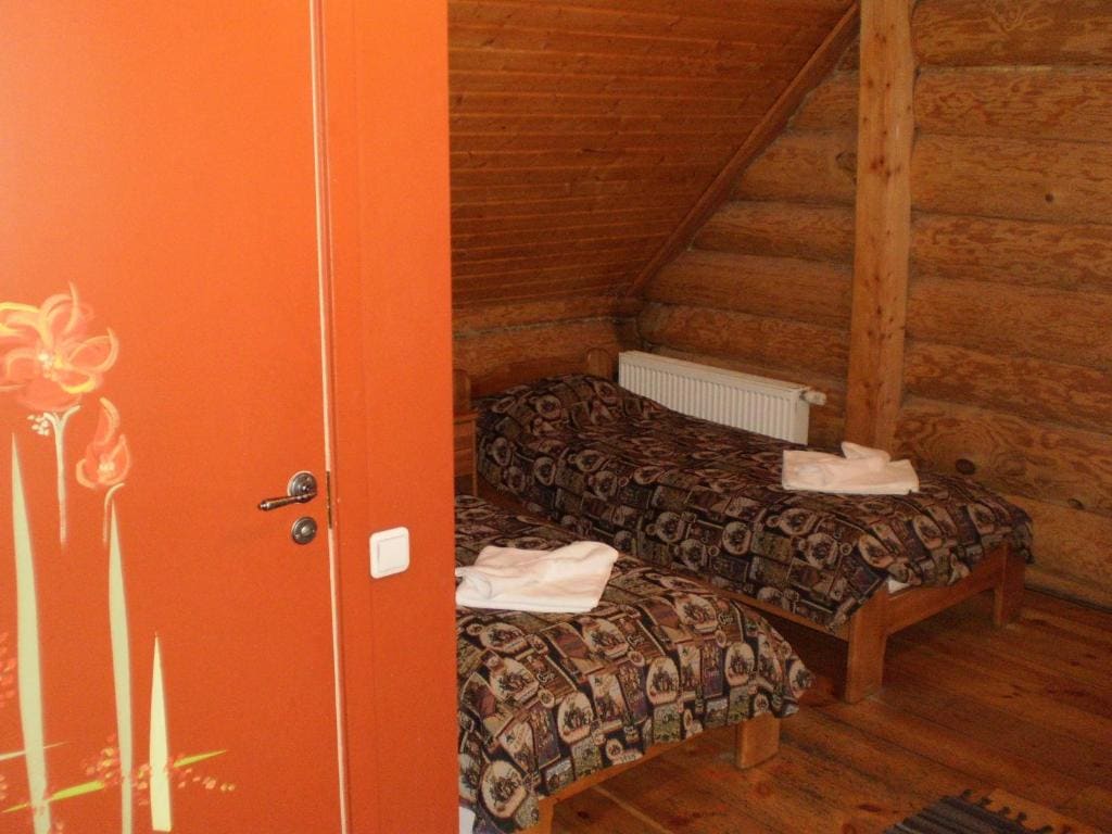 Natural Log Double or Twin Room room - Image 3