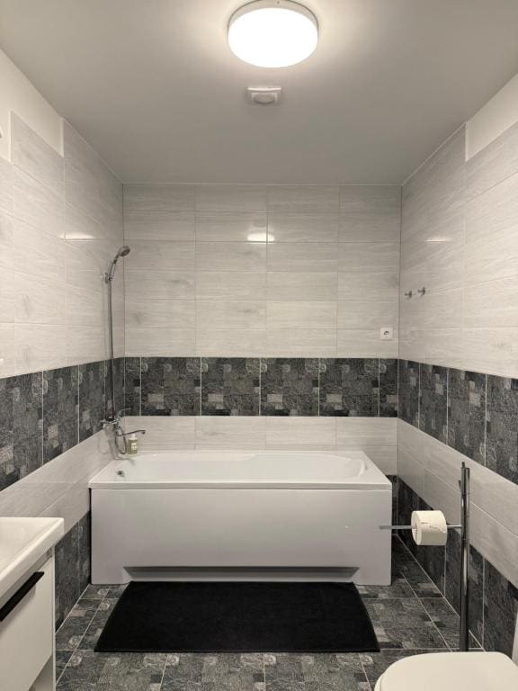 Suite room - Image 1