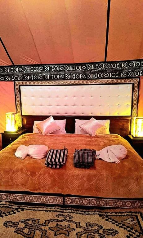 Tent room - Image 2