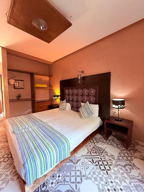 Double Room with Balcony room - Image 1