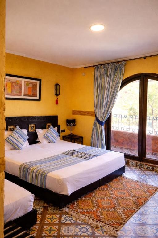 Triple Room with Balcony room - Image 2