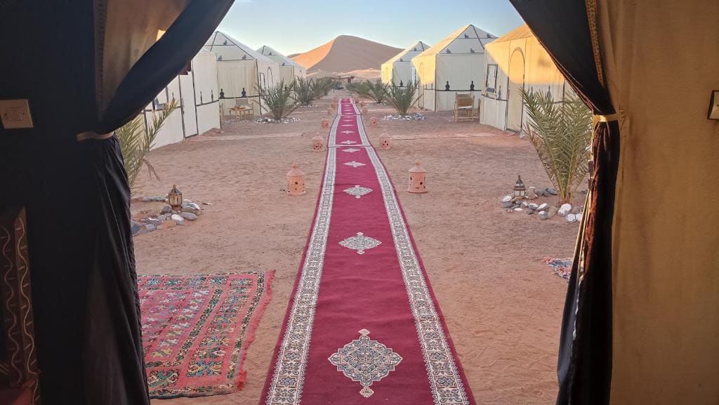 Tent room - Image 3