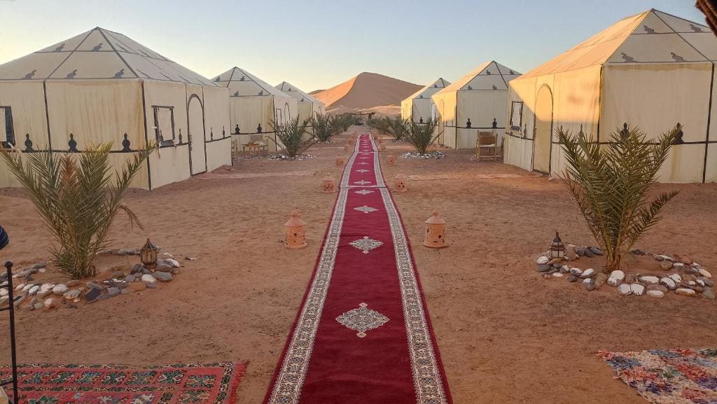 Tent room - Image 2