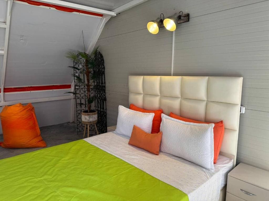 King Room with Pool View room - Image 1