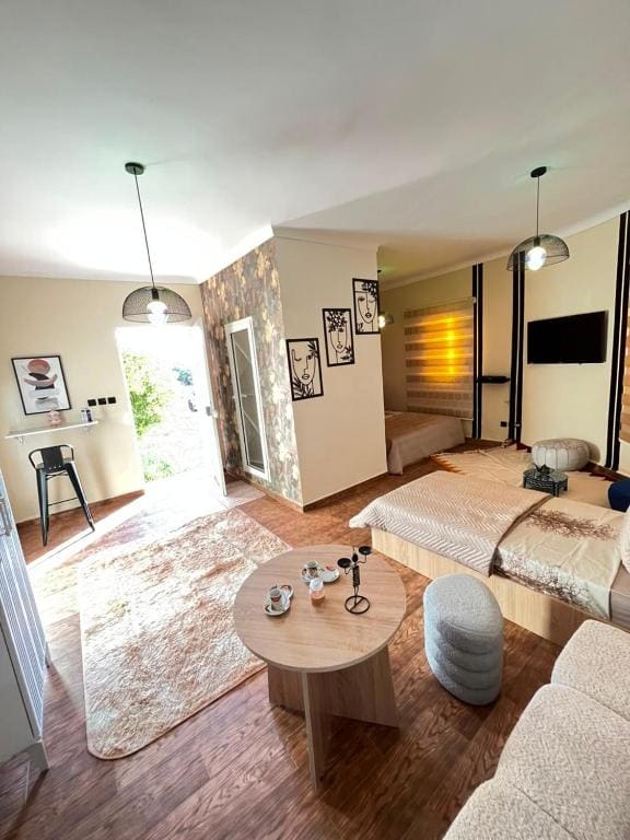 Villa with Private Pool room - Image 1