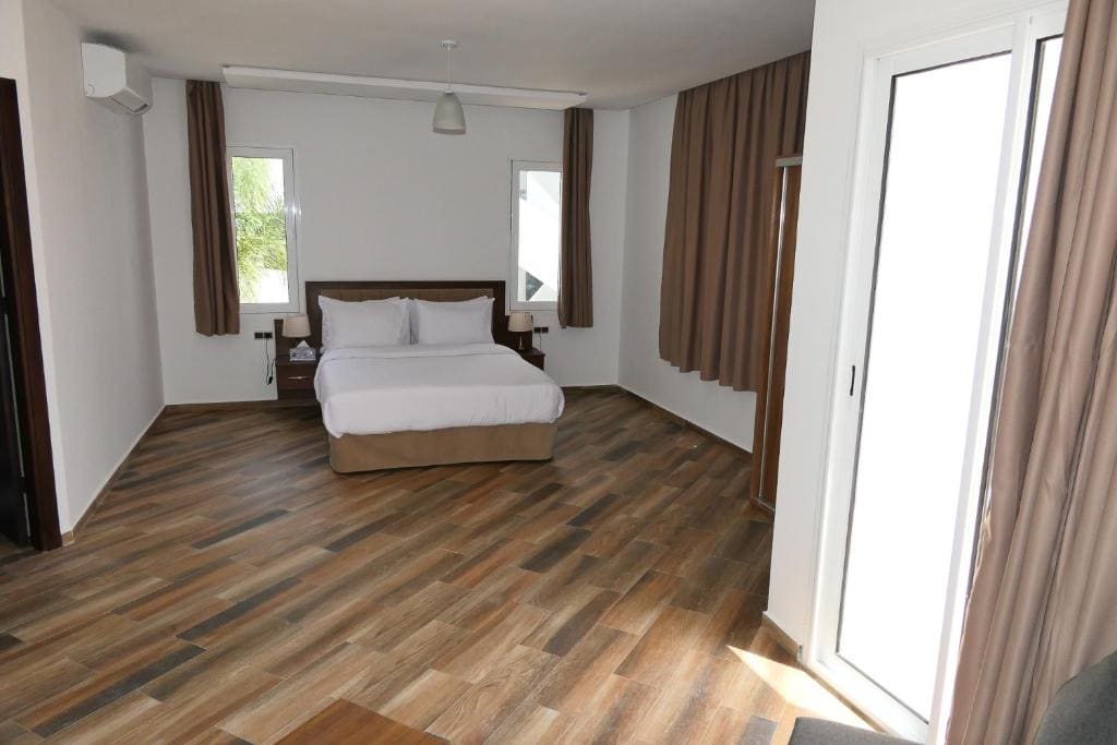 Suite room - Image 2