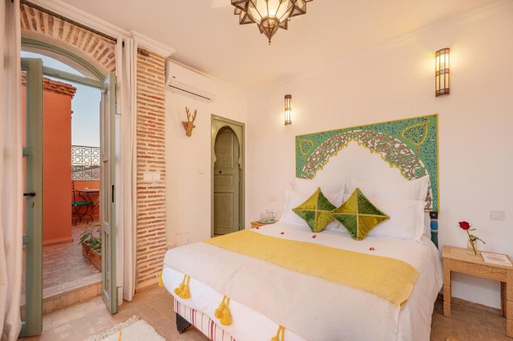 Double Room with Terrace room - Image 3
