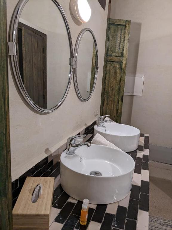 Superior Suite room - Image 2