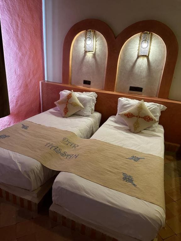 Deluxe Twin Room room - Image 2