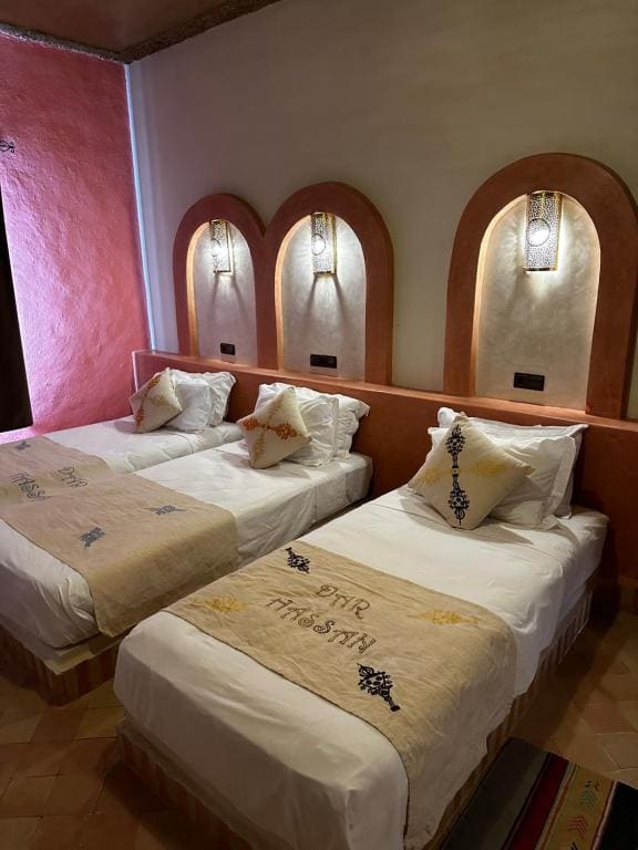 Deluxe Twin Room room - Image 3
