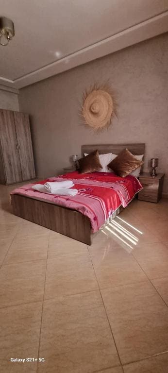 Apartment with City View room - Image 2