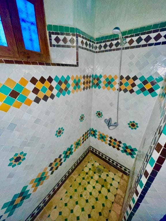 Comfort Triple Room with Shower room - Image 1