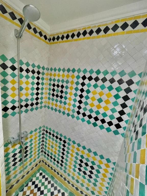 Quadruple Room with Bathroom room - Image 1