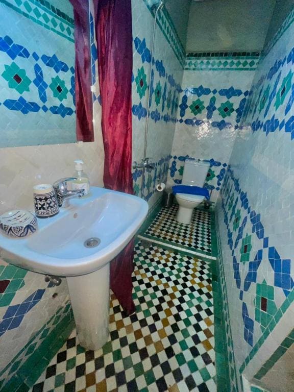 Triple Room with Bathroom room - Image 2