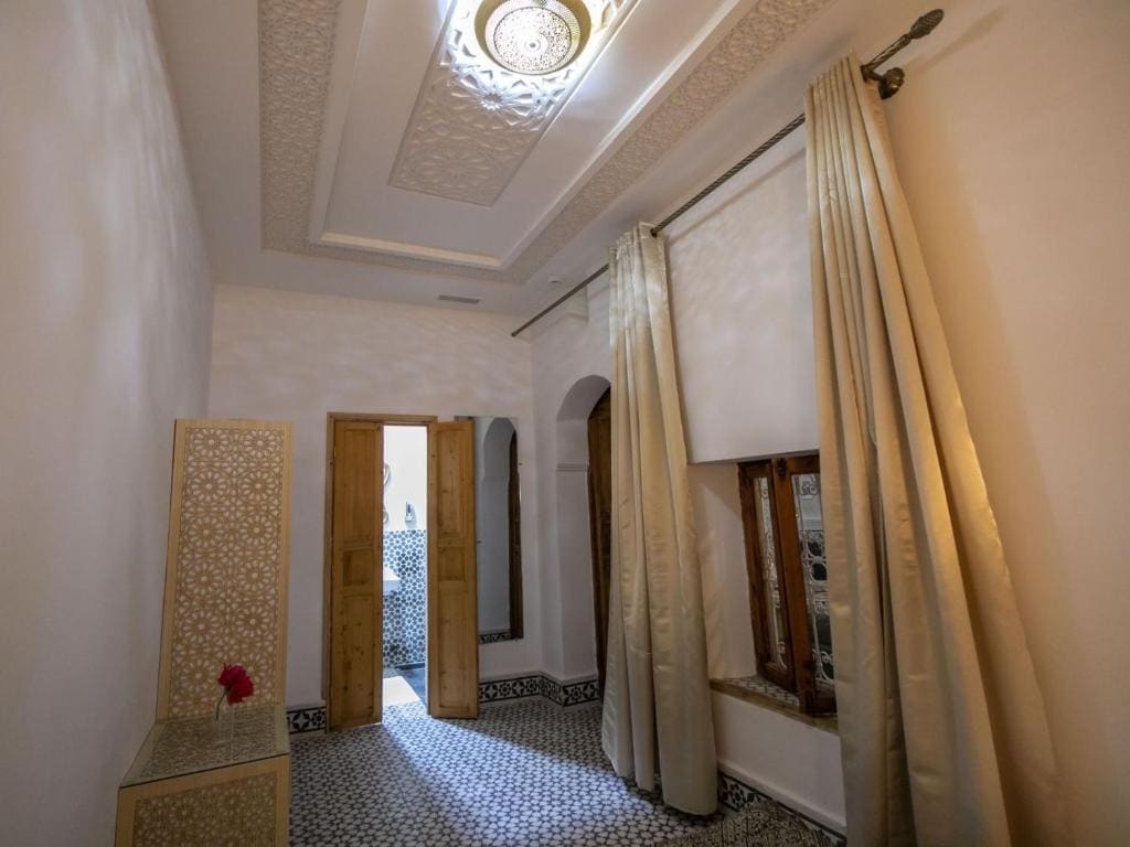 Deluxe Double Room room - Image 2