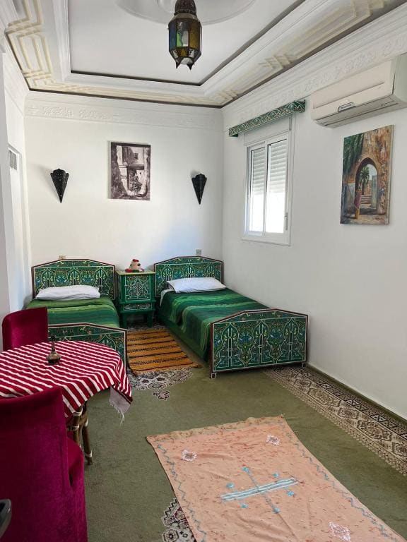 Standard Twin Room room - Image 3