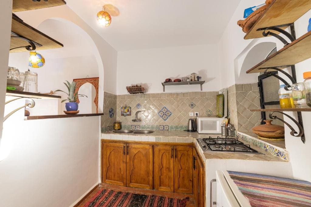 Double Room with Private Bathroom room - Image 2
